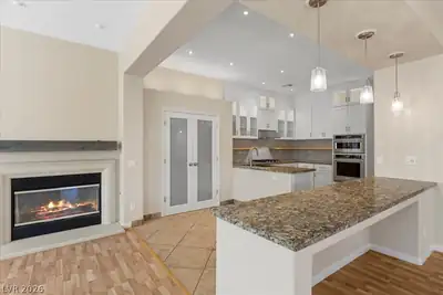 10602 Fable Street Kitchen