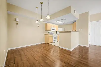 8250 North Grand Canyon Drive 2179 Dining Area