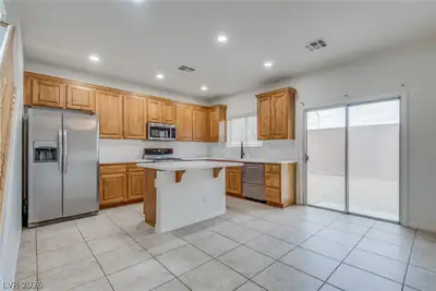 9360 Netherfield Avenue Kitchen