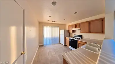 5591 Doubleday Street Kitchen