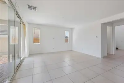 762 Spirit Lake Street, Las Vegas, NV 89138 Living Room