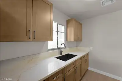 433 North 10th Street Kitchen
