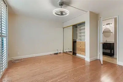 2543 Laconia Avenue Bedroom