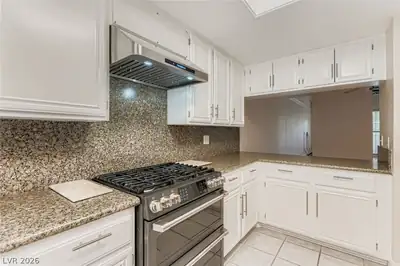 2543 Laconia Avenue Kitchen