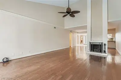 2543 Laconia Avenue Living Room