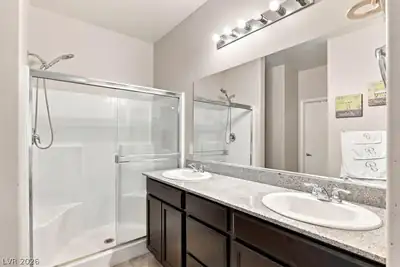 2128 Del Aqua Avenue Primary Bathroom
