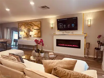 109 Glen Oak Drive Living Room