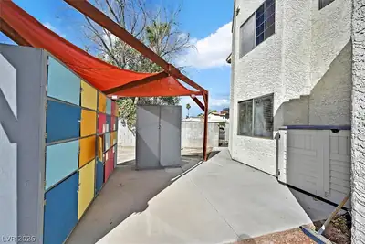 3820 Rhine Way Patio