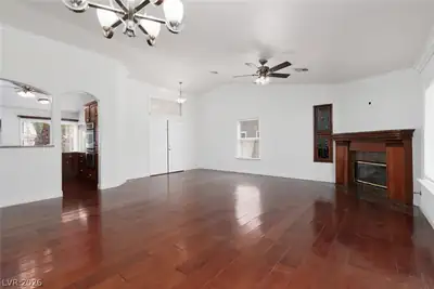 1109 Deer Horn Lane Living Room