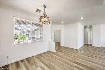 168 Ridge Crossing Avenue Dining Area