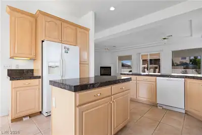 955 Vista Del Sol Court Kitchen