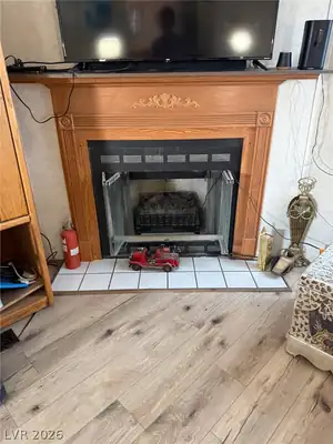 6440 North Park Retiro Fireplace