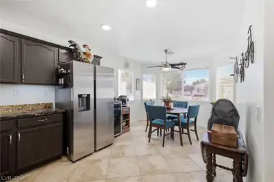 5100 Graystone Drive Dining Area