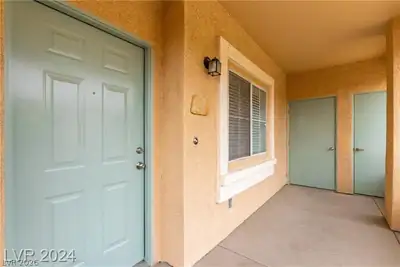 352 Amber Pine Street 201 