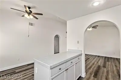 352 Amber Pine Street 201 
