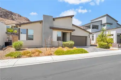 1985 Regal Bluff Drive, Henderson