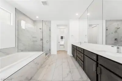 1985 Regal Bluff Drive Primary Bathroom
