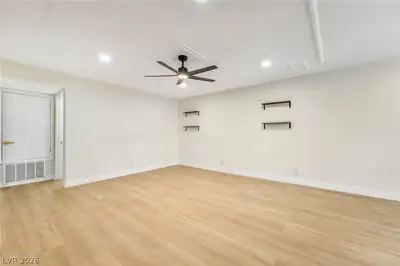 1405 Vegas Valley Drive 51 Bedroom
