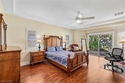 1068 Oak Fair Street Bedroom
