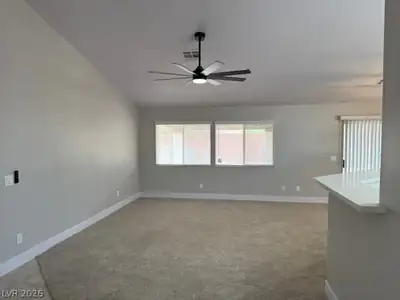 2614 Sweet Leilani Living Room