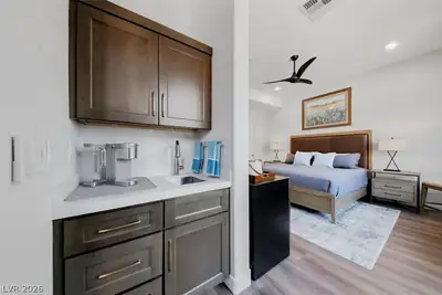 2948 Foxtail Creek Avenue Bedroom