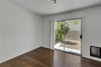 193 Chadwell Court Bedroom