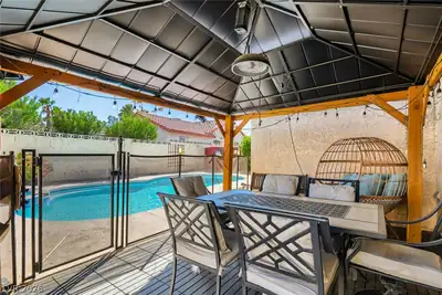 5655 West Katie Avenue Patio