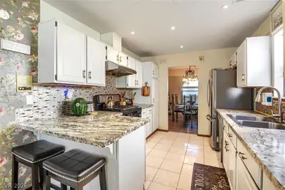 5655 West Katie Avenue Kitchen