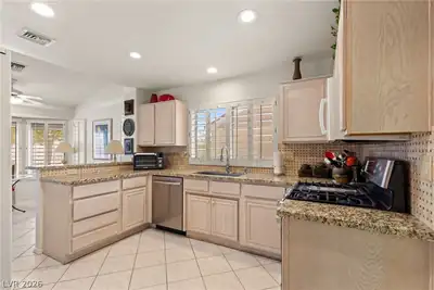 2924 Lotus Hill Drive, Las Vegas, NV 89134 Kitchen