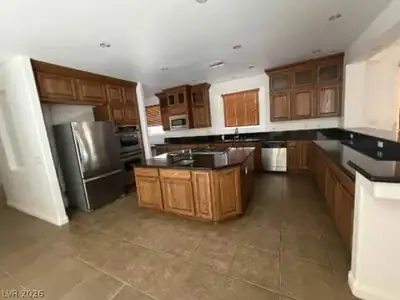 10003 Emerald Pools Street, Las Vegas, NV 89178 Kitchen