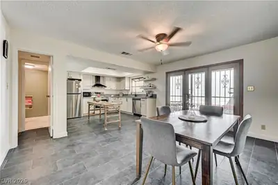 3447 Garden East Drive Dining Area