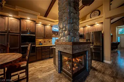 9412 Cedar Heights Avenue, Las Vegas, NV 89134 Kitchen