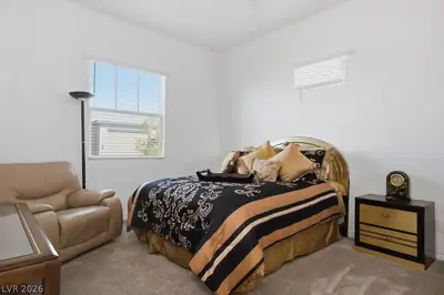 794 Charming Holly Street Bedroom