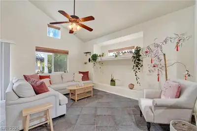 5925 Willis Street, North Las Vegas, NV 89031 Living Room