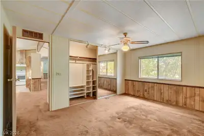 660 Scott Avenue Bedroom