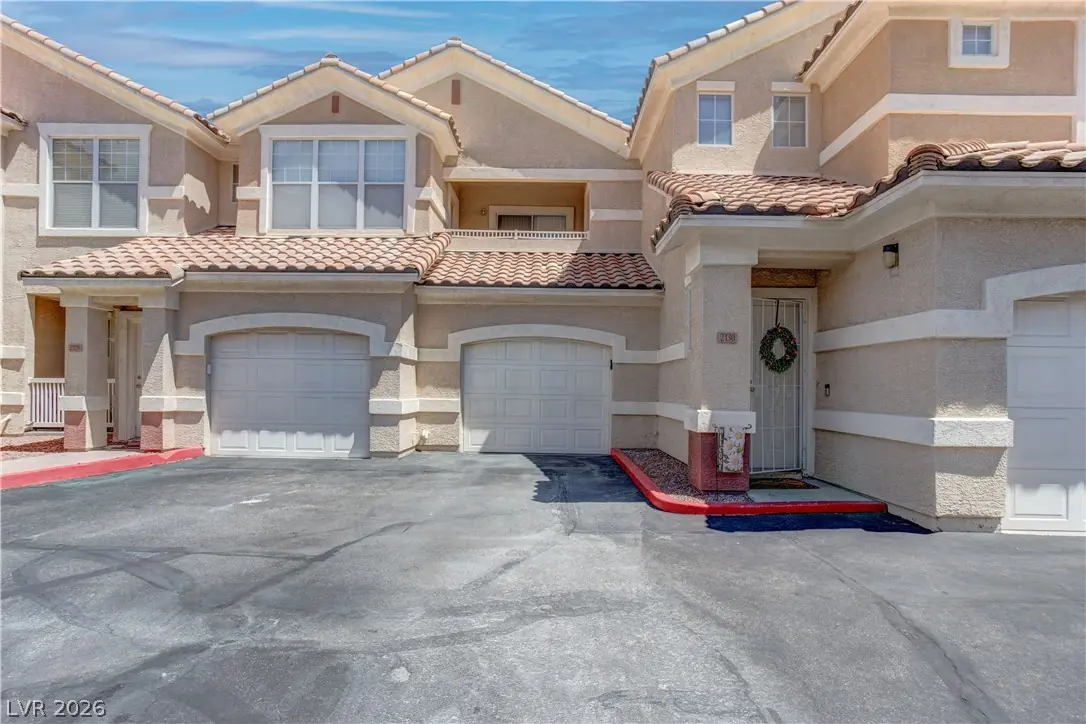 5855 Valley Drive 1077