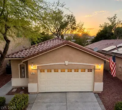 7825 Ithaca Falls Street Las Vegas, NV 89149