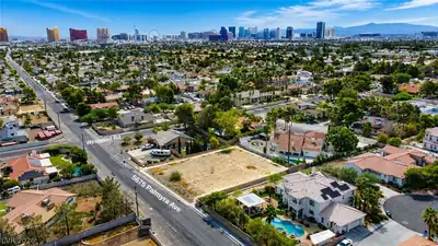 5675 Palmyra Avenue Aerial View