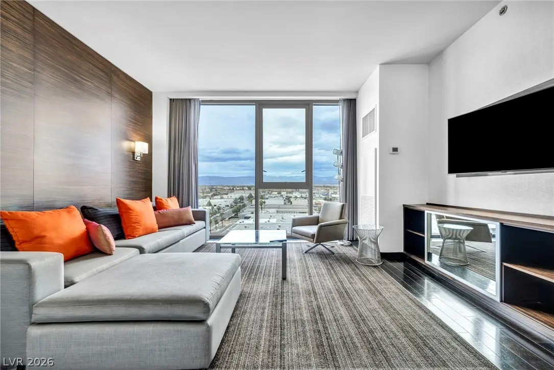 4381 West Flamingo Road 1007