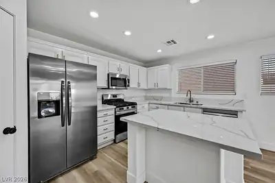 6729 Montezuma Castle Lane Kitchen