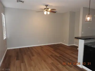 8416 VIANSA LOMA Avenue Living Room