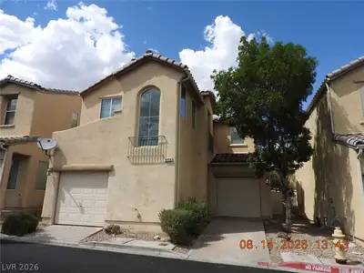 8416 VIANSA LOMA Avenue Front of Structure