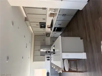 862 Camargo Street Kitchen