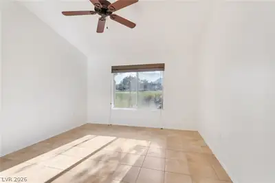 2821 Linkview Drive Primary Bedroom