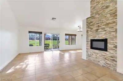 2821 Linkview Drive Living Room