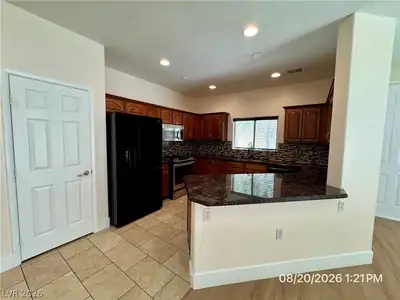 6317 Beige Bluff Street 101 Kitchen