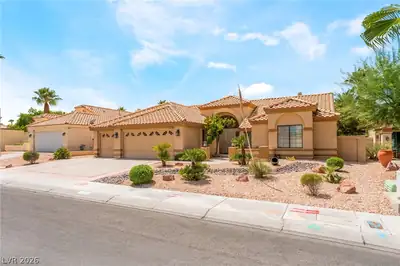 2305 Bear Valley Street Las Vegas, NV 89128