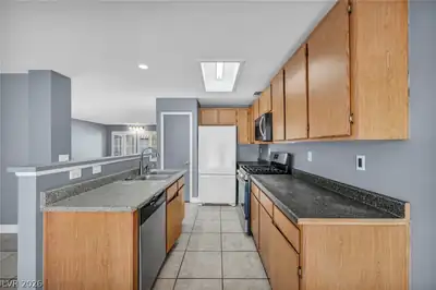 5326 Sun Meadow Court, North Las Vegas, NV 89031 Kitchen