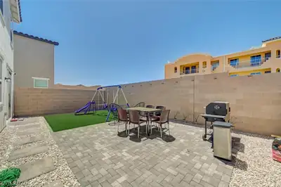 2663 Sierra Grande Street Yard