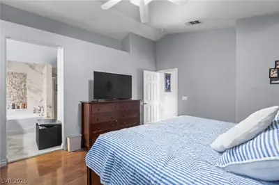 5024 Silhouette Avenue Primary Bedroom